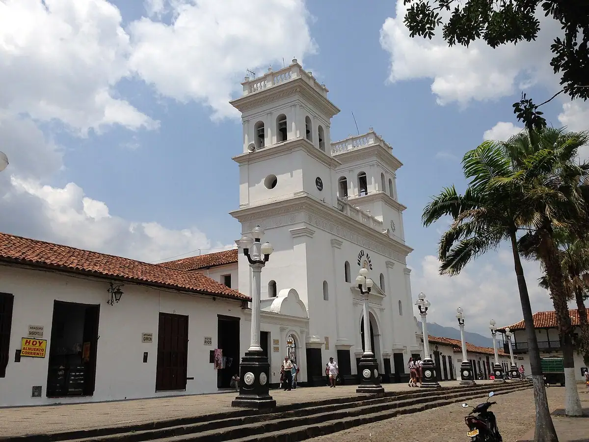 Basílica Menor San Juan Bautista (Girón)