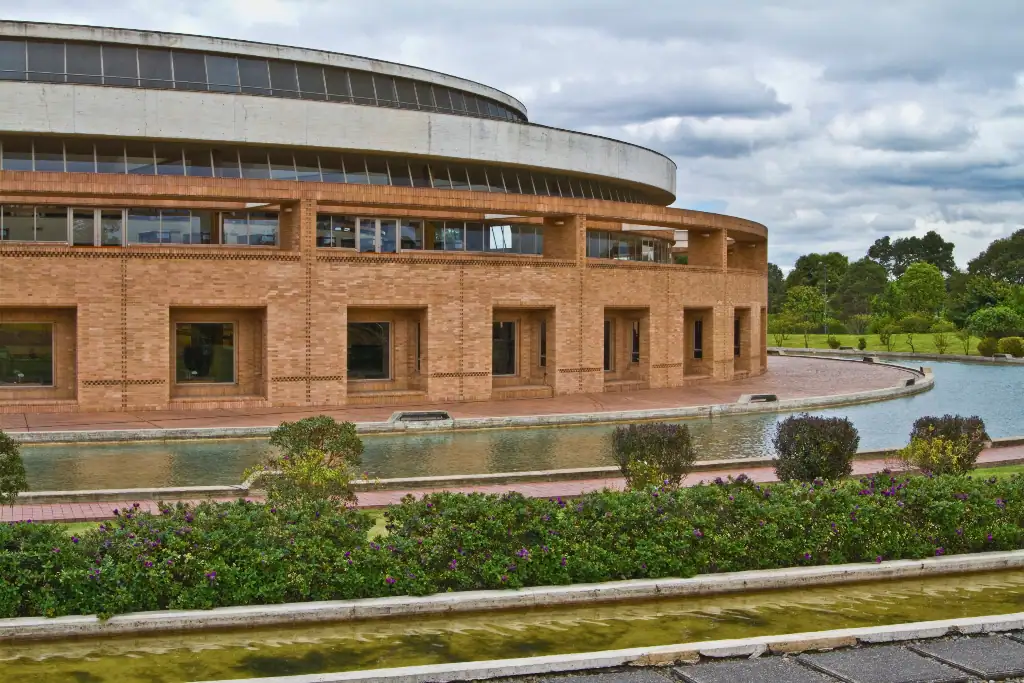 Biblioteca Pública Virgilio Barco (Bogotá)