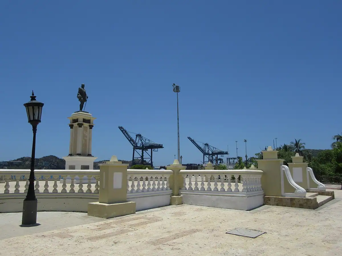 Camellón de la Bahía (Santa Marta)