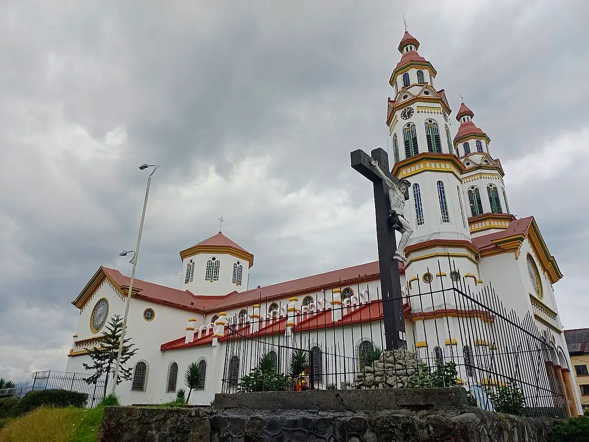 Chipre y la Torre al Cielo (Manizales)