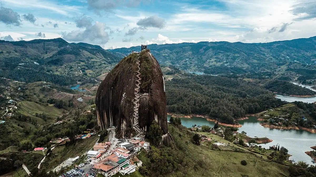 Embalse Peñol-Guatapé