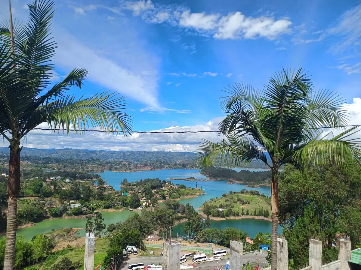 Embalse Peñol-Guatapé