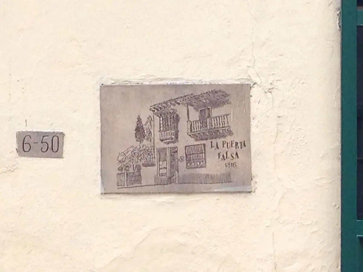 La Puerta Falsa (Bogotá)