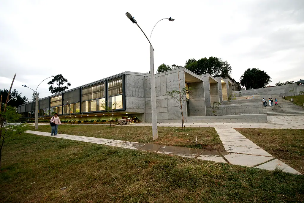 Parque Biblioteca San Javier (Medellín)